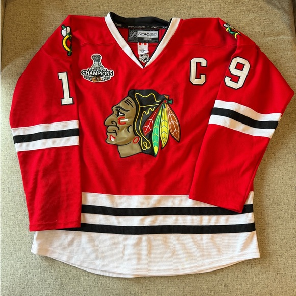 Classic Blackhawks Toews Championship Jersey